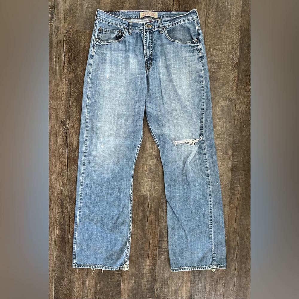 Wrangler Jeans Co Men’s Relaxed Bootcut Distressed Denim Blue Jeans Size 34x34
